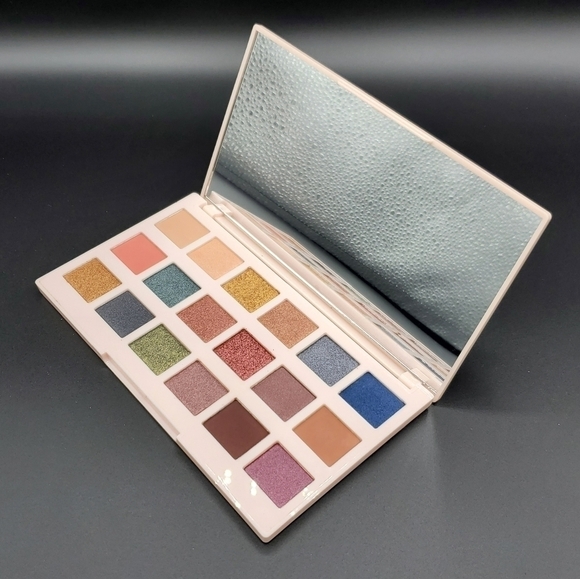 Ciaté New England Editor Pallet - Picture 5 of 7